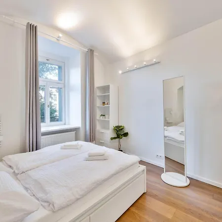 Apartment Elegant Close To Center & Bike Path