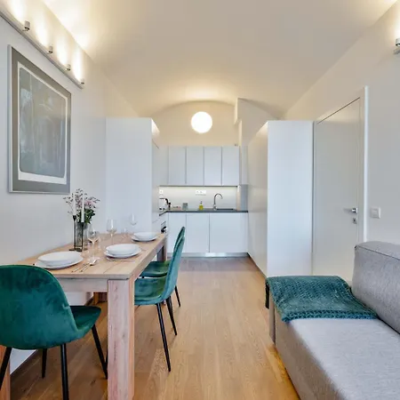 Apartment Elegant Close To Center & Bike Path