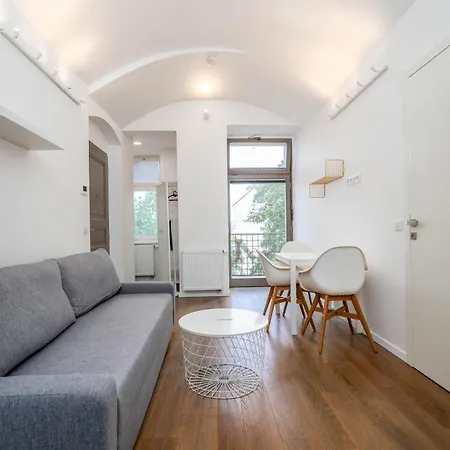 Elegant With Terrace & Bike Path * Praga