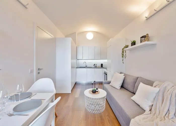 Elegant Close To Center & Bike Path Apartman Prága