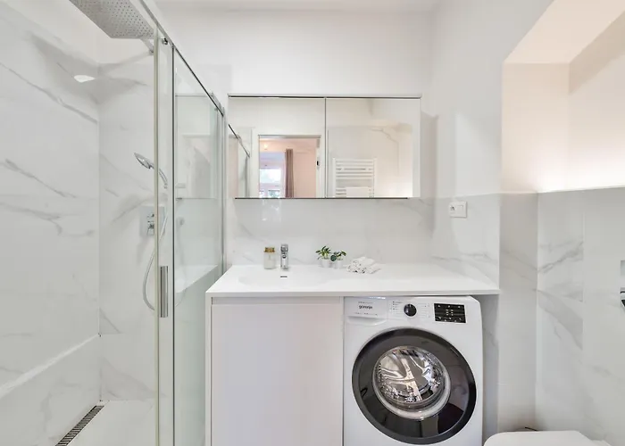Elegant Close To Center & Bike Path Apartman