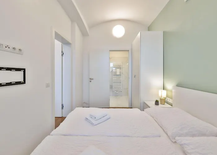 Elegant Close To Center & Bike Path Apartman Prága