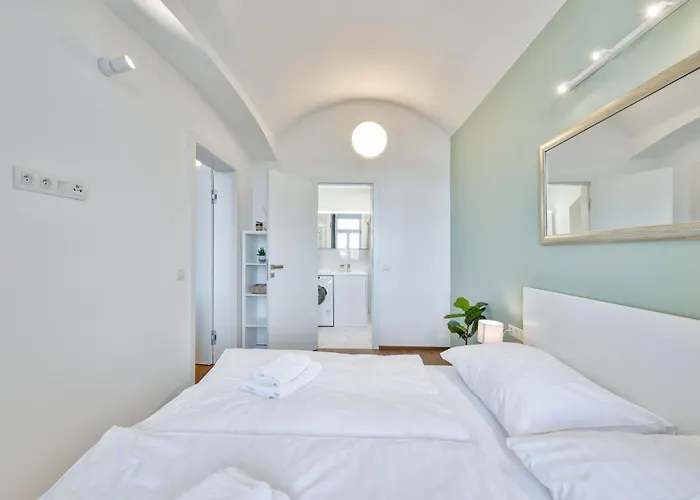 Elegant Close To Center & Bike Path Apartman Prága
