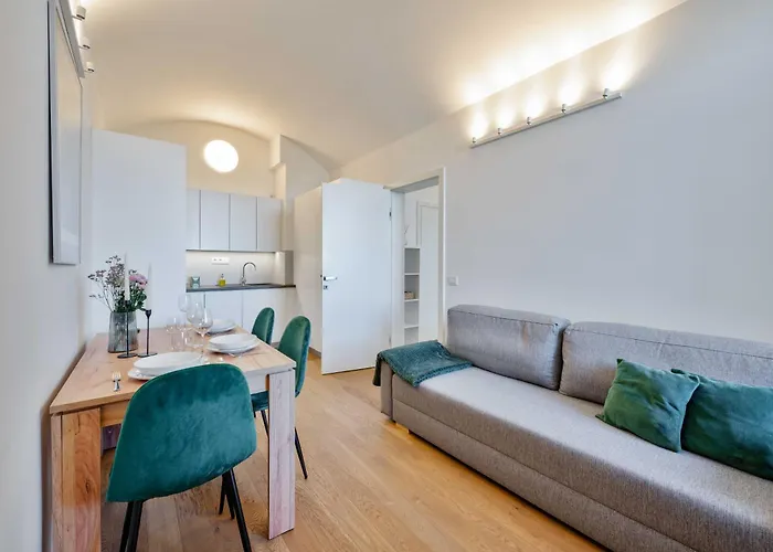 Apartman Elegant Close To Center & Bike Path Prága