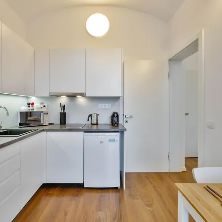 Elegant Close To Center & Bike Path * Прага